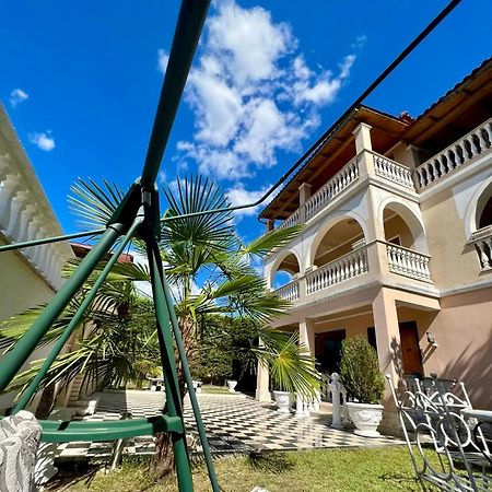 Guest House Pulake ベラト エクステリア 写真